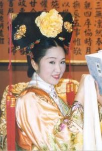 个人生活                      杨宝玮和老公sam于2005年步入婚姻