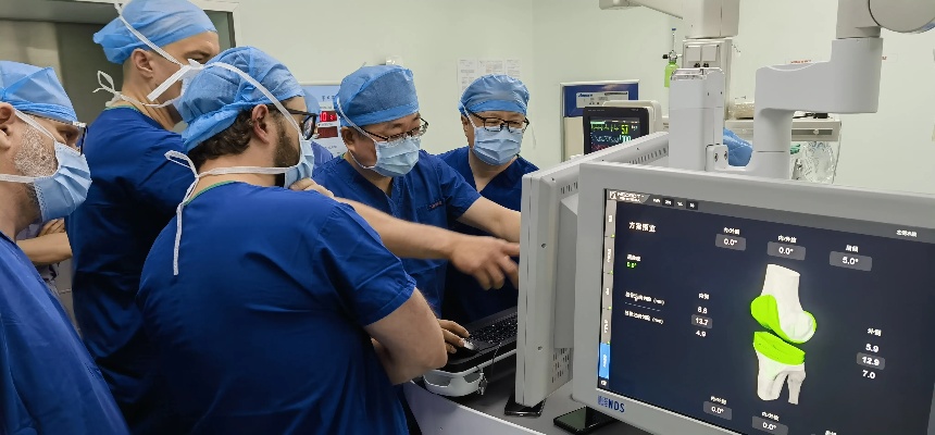 推动中国技术出海:九<em>院骨科</em>专家为国外同行演绎国产手术机器人手术