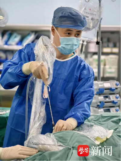 一对多!<em>江苏省人民医院</em>成功开展5G远程超声机器人定位下经皮肾镜碎石取石手术