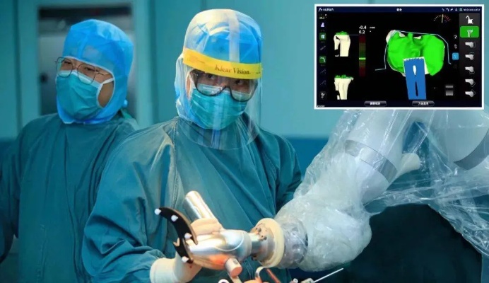 北京协和医院<em>骨科</em>团队参与研发的国产关节手术机器人再升级_医疗_<em>医生</em>_智能