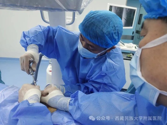 西藏民族大学附属<em>医院骨科</em>成功为高龄患者施行微创椎间孔镜下椎间盘摘除术_<em>脊柱</em>_手术_老先生