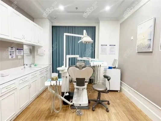 上海明珠<em>医院口腔</em>科收费标准来la：3M树脂补牙380+|拔牙20+