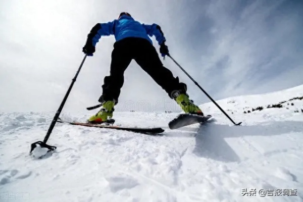 吉大中日<em>联谊医院骨科</em>专家提醒你：若滑雪摔倒，应尽量侧身摔