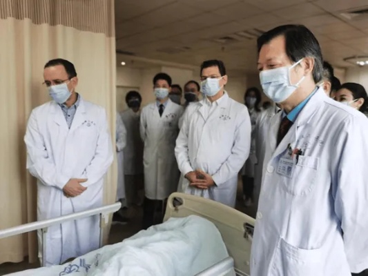 希腊血管<em>外科专家</em>来访湘雅二医院血管外科中心