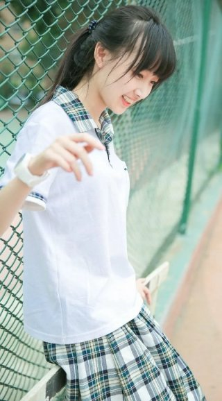 家有三嫂白莹雪琳