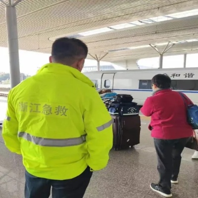 <em>蚌埠</em>长途120救护车跨省转运-ICU救护车长途转院-服务贴心