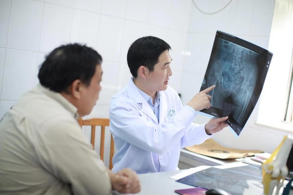 平乐<em>骨伤科</em>医院多个专科在深圳市中医重点专科考核中成绩优秀