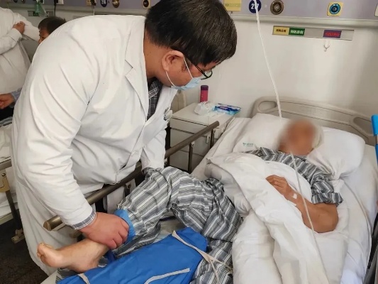 光华医院实施精准麻醉，这位高龄阿尔茨海默症患者成功手术！<em>上海</em>长宁_新民网