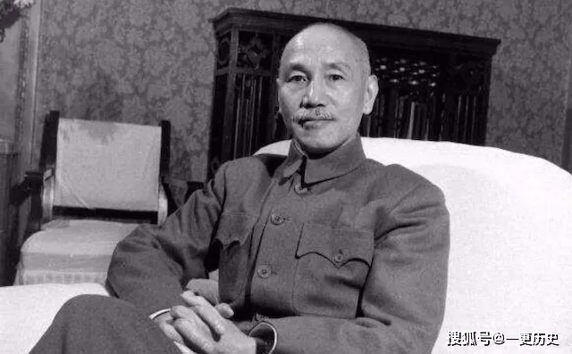 1949年，蒋介石隐退下野，最后回到<em>溪口</em>老家过了一个新年