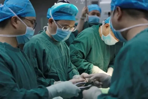 <em>重庆</em>大学附属三峡<em>医院</em>使用医疗3D打印治疗高位截瘫患者