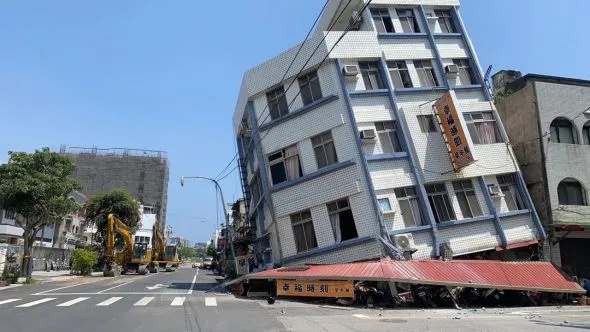 <em>台湾</em>花莲地震已致4死97伤，民众未提前收到预警
