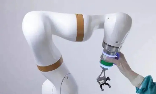 <em>法国骨科</em>手术机器人公司eCential Robotics获批FDA-