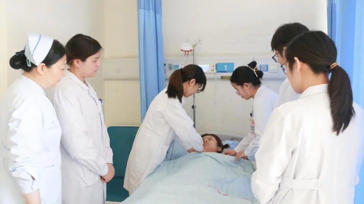济宁市第一<em>人民医院</em>成功开展腔镜下保留皮肤的乳房腺体切除术