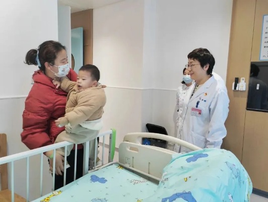 【视频】首批患儿顺利搬迁<em>市儿童医院</em>新院区 来听听他们的入住感受