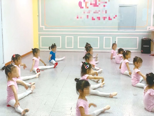 <em>儿童</em>练习舞蹈需警惕“下腰瘫”
