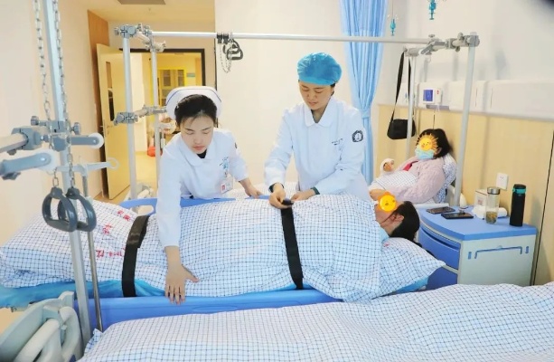 安徽理工大学第一附属<em>医院</em>南区开展全面开诊后的第一个“手术日”