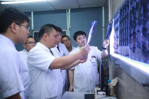 <em>平乐骨伤科医院</em>多个专科在深圳市中医重点专科考核中成绩优秀