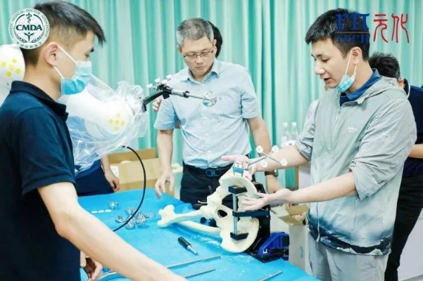 【原创】智能<em>骨科</em>手术机器人专项能力培训在深举办 提升中国<em>骨科</em>手术机器人临床应用水平