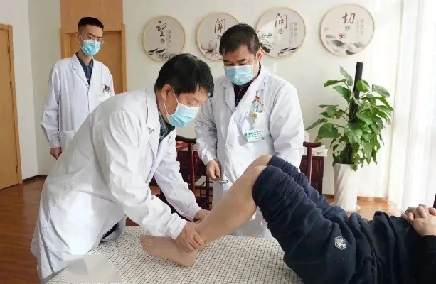 潍坊市中<em>医院</em>：指尖上的传承—“宫廷理筋术”为患者化疾除痛